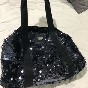 Victoria’s Secret Pink duffel bag